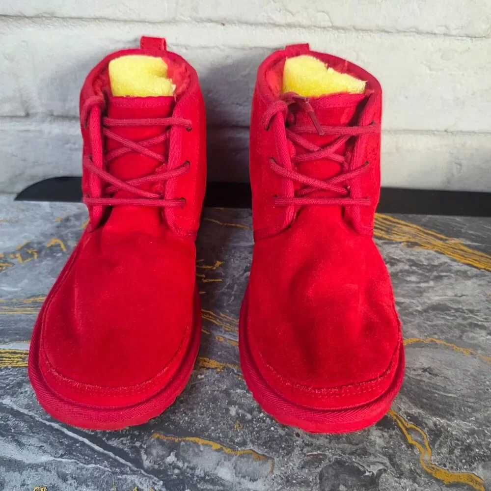 UGG Neumel Samba Red Suede Sheepskin Lace Up Chukka Boots Women’s Size 6